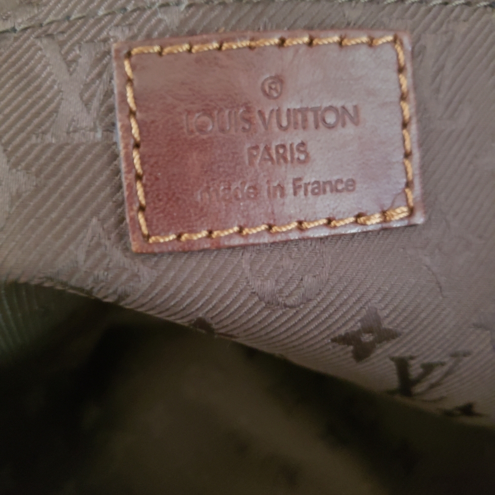 LIKE NEW LV Hobo - Picture 8 of 10